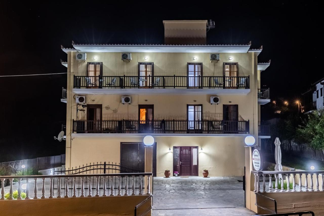 White Lily Aparthotel Skopelos Town Exterior photo
